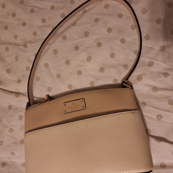 Kate Spade New York Beige Pebbled Leather Crossbody Bag – Adjustable Strap - Picture 3 of 4
